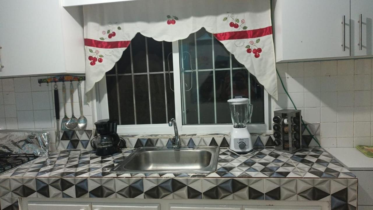 Apto 2Habitaciones Con Aire Y Vista Al Malecon De Samana 外观 照片